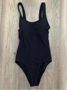 Time and Tru Black Textured One Piece Swimsuit Size Large (12-14)